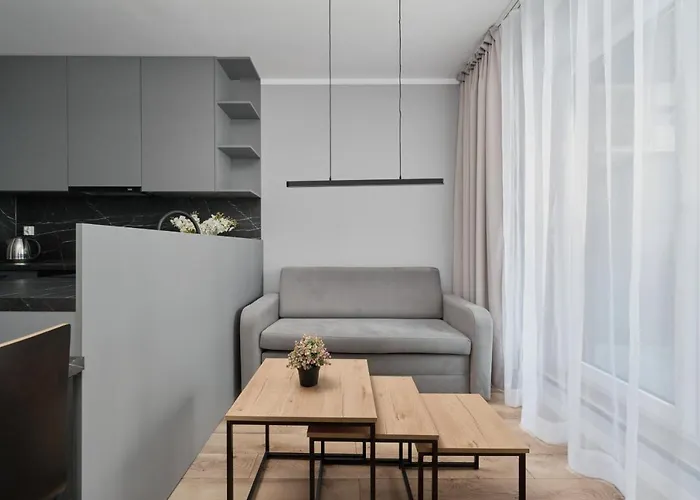 Gwiazdzista By The Sky Tower In By Renters *